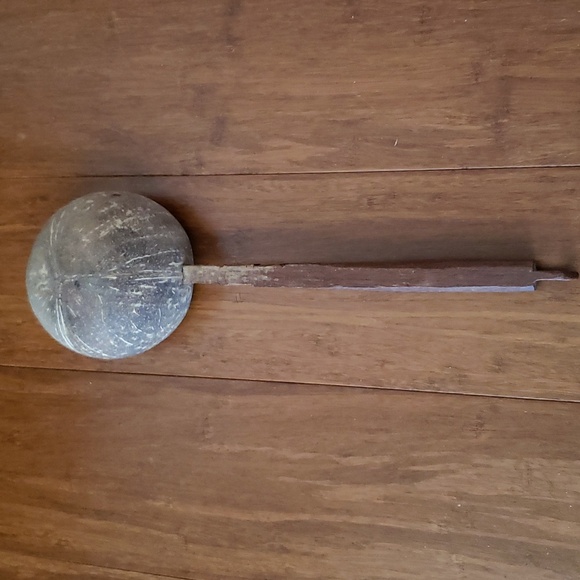 Vintage Handmade Coconut Shell dipper with carved wooden handle - Picture 5 of 7